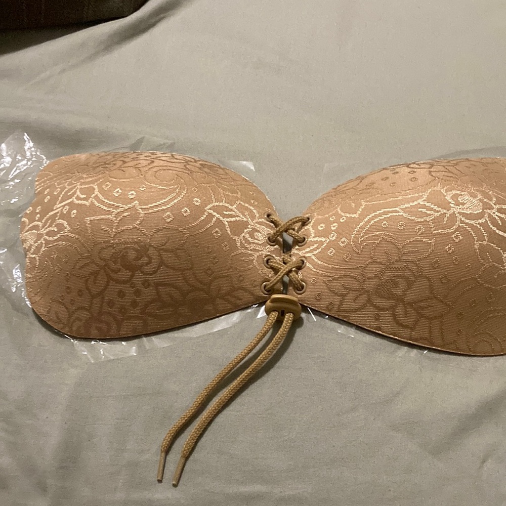Strapless adhesive bra small C . New with no tag.